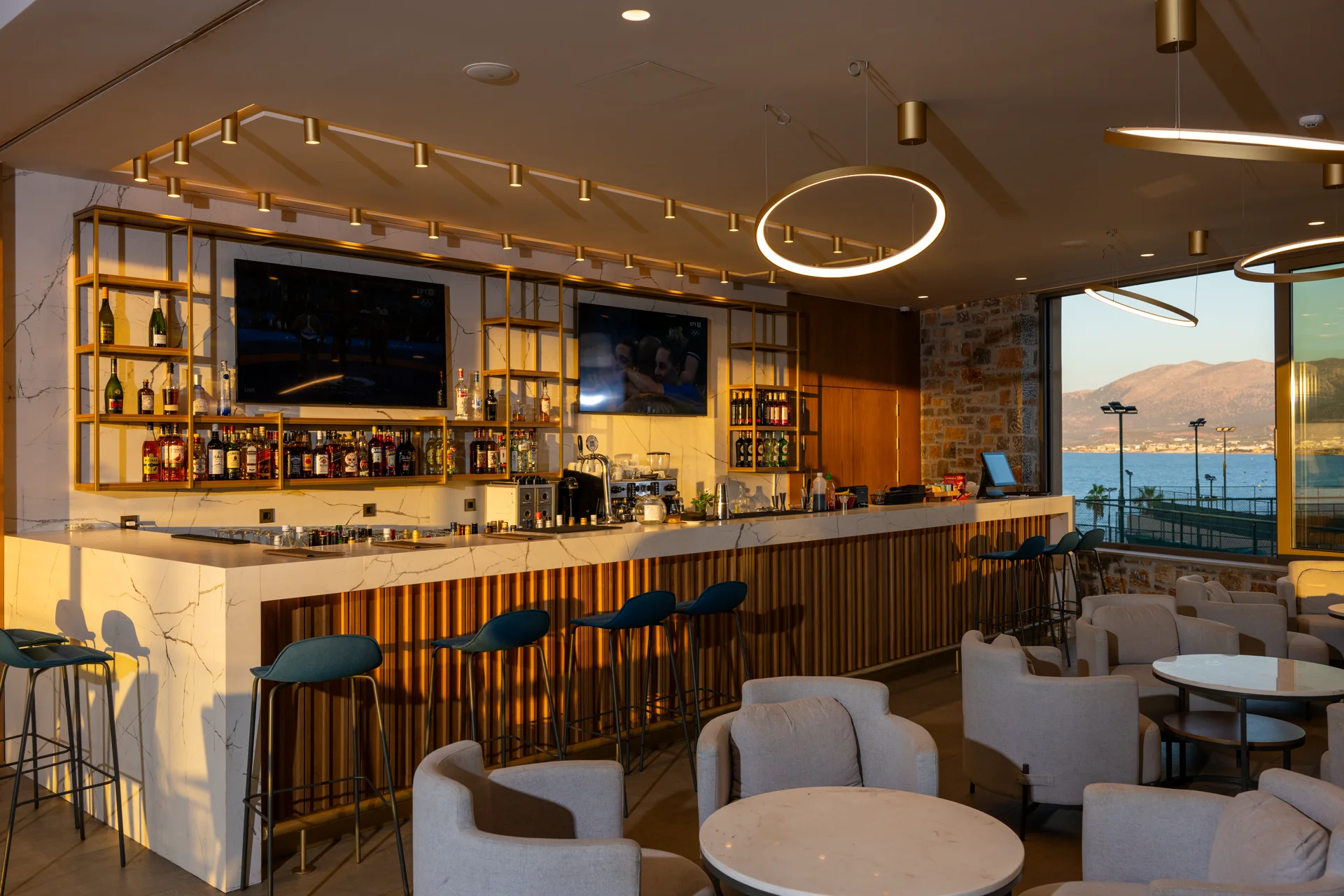 Sports bar service