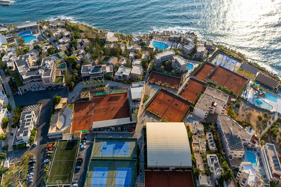 Nana Tennis · Facilities & training camps