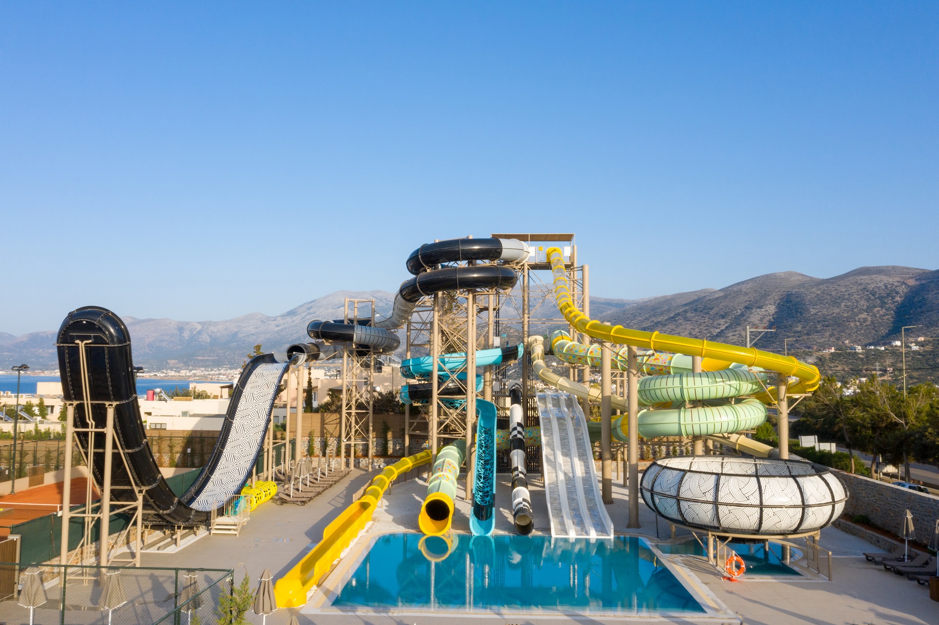 Nana Golden Beach Water Park · 13