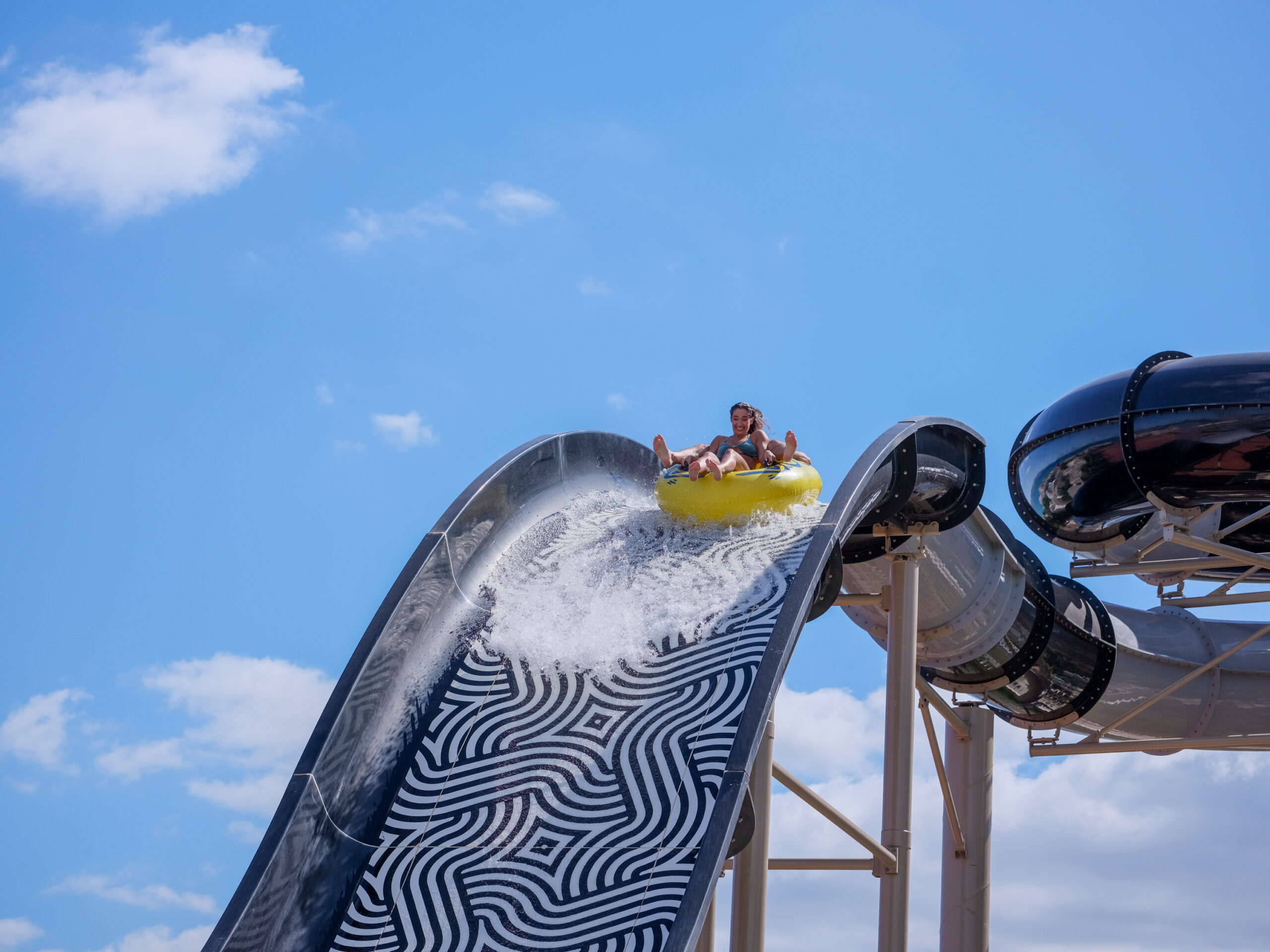 Nana Golden Beach Water Park · 3