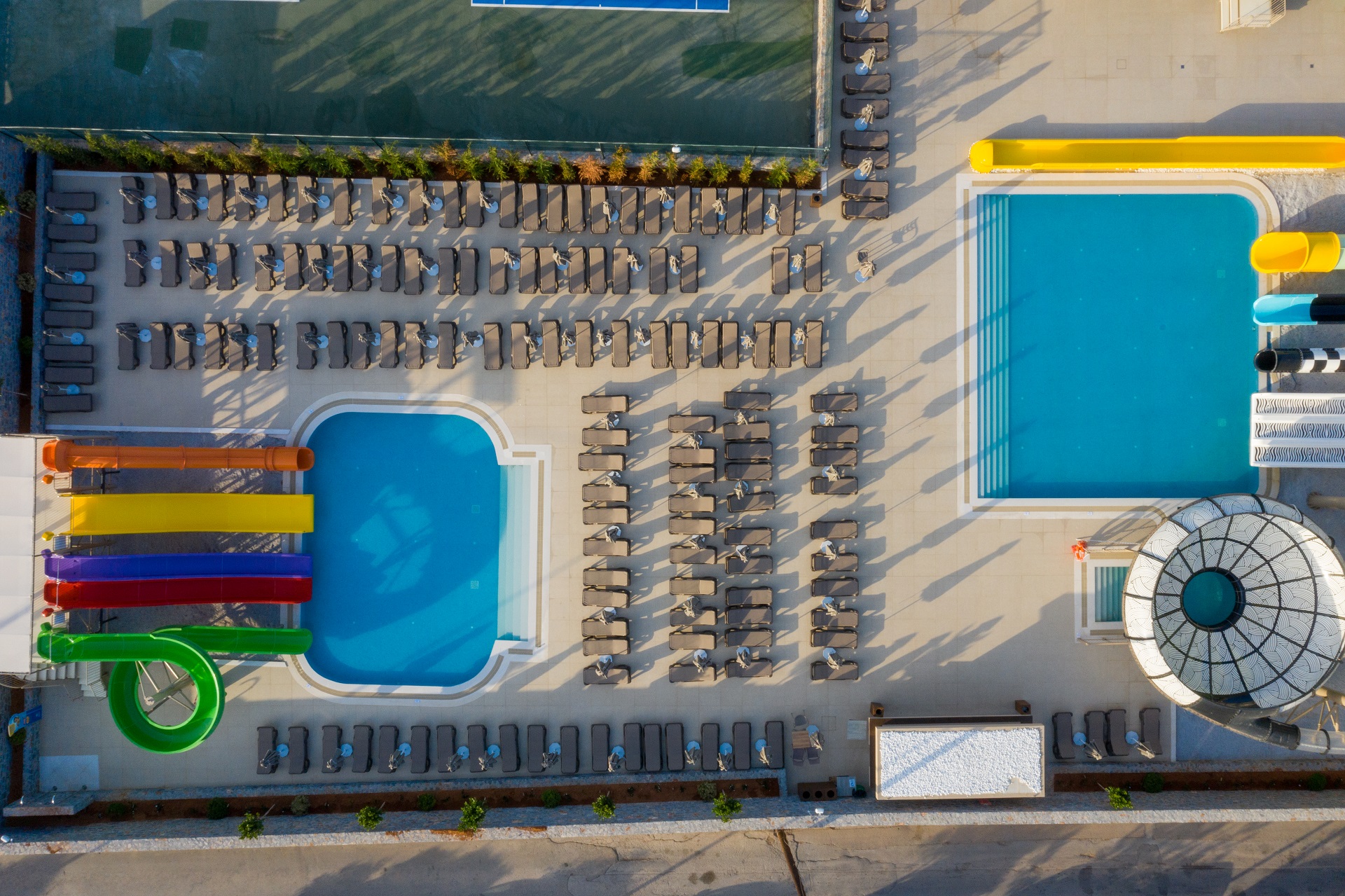 Nana Golden Beach Water Park · 14