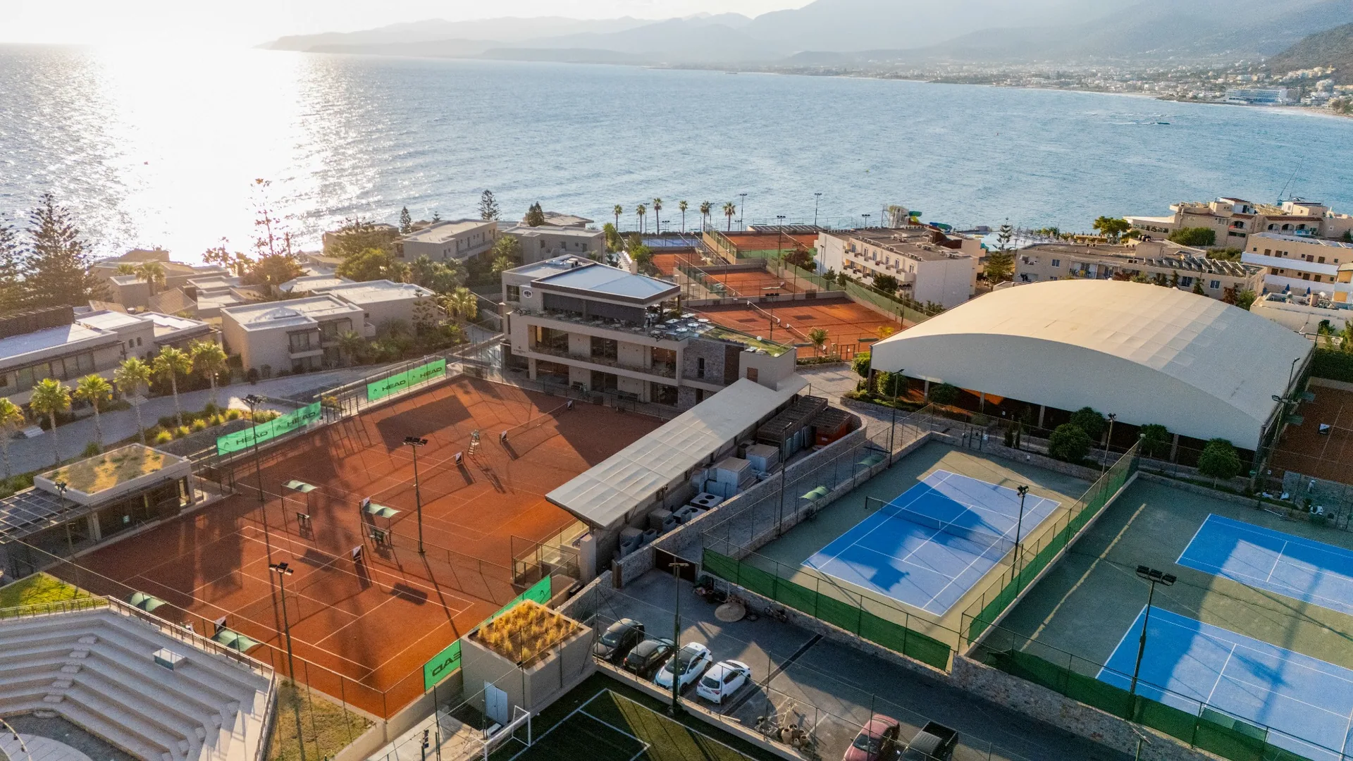 Nana Tennis & Sports Club